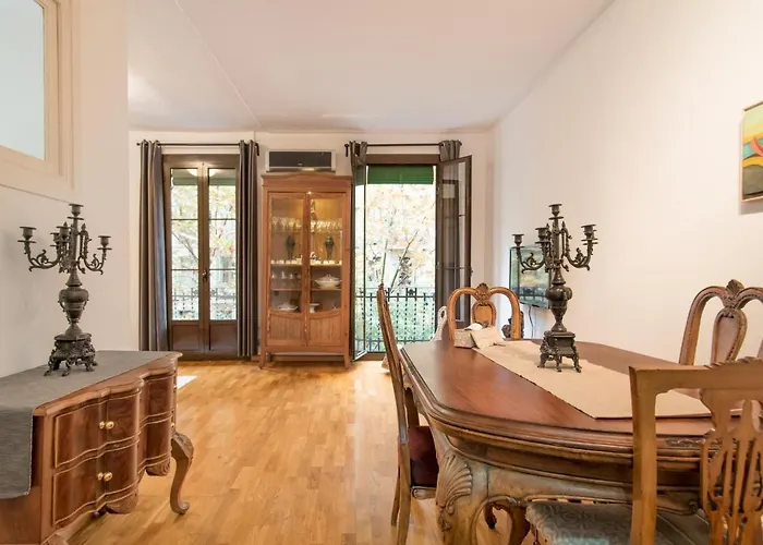Modernism And Comfort In A Strategic Location Барселона